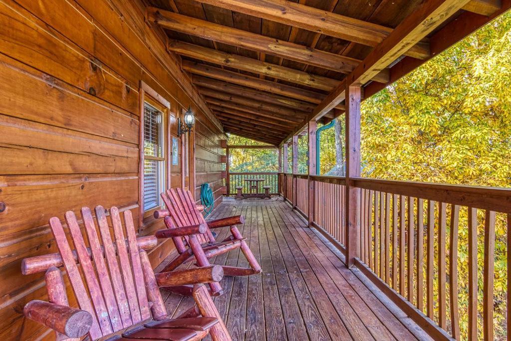 The Nut House, Hot Tub, Game Room, Wifi, 1089 Free Tickets Each Paid Day, Dollywood And More! Pigeon Forge Dış mekan fotoğraf