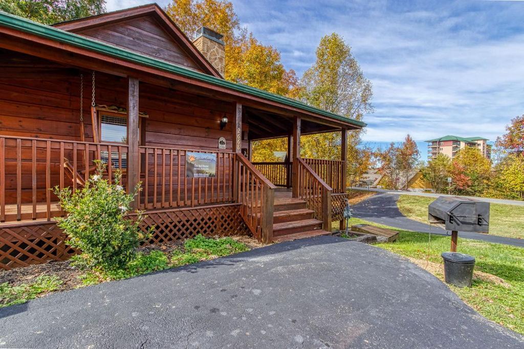 The Nut House, Hot Tub, Game Room, Wifi, 1089 Free Tickets Each Paid Day, Dollywood And More! Pigeon Forge Dış mekan fotoğraf