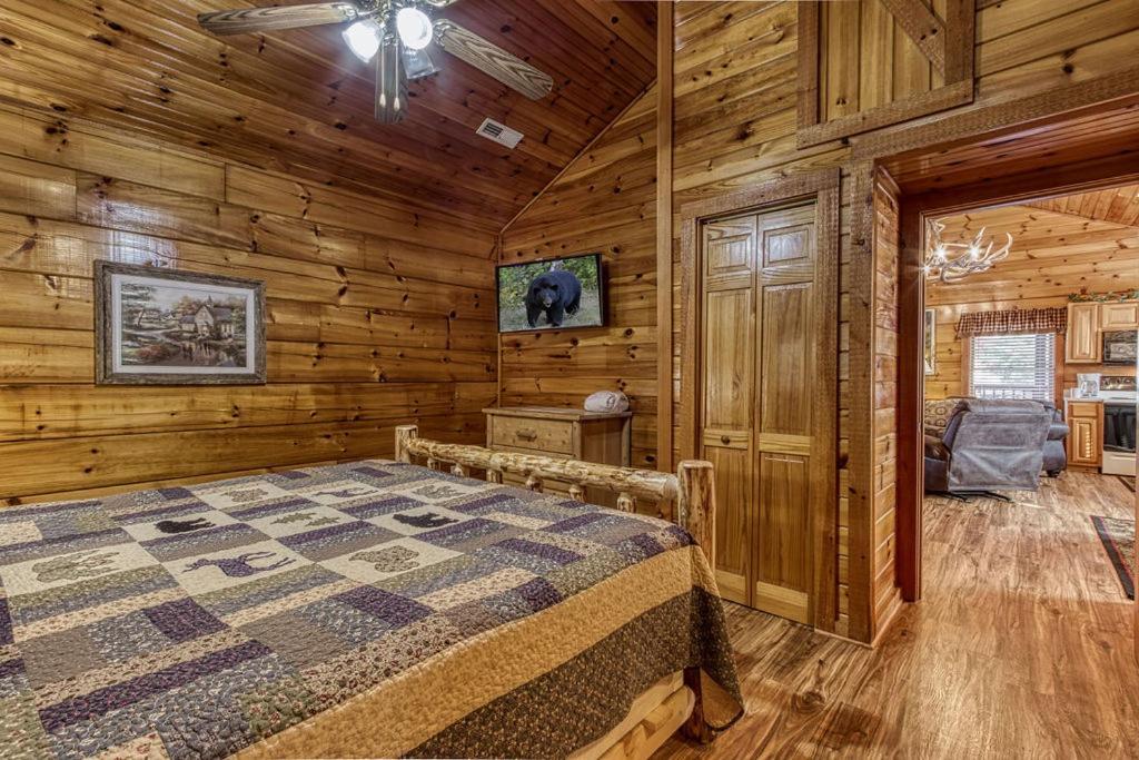 The Nut House, Hot Tub, Game Room, Wifi, 1089 Free Tickets Each Paid Day, Dollywood And More! Pigeon Forge Dış mekan fotoğraf