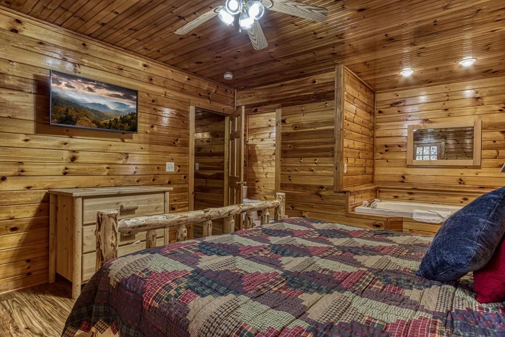 The Nut House, Hot Tub, Game Room, Wifi, 1089 Free Tickets Each Paid Day, Dollywood And More! Pigeon Forge Dış mekan fotoğraf