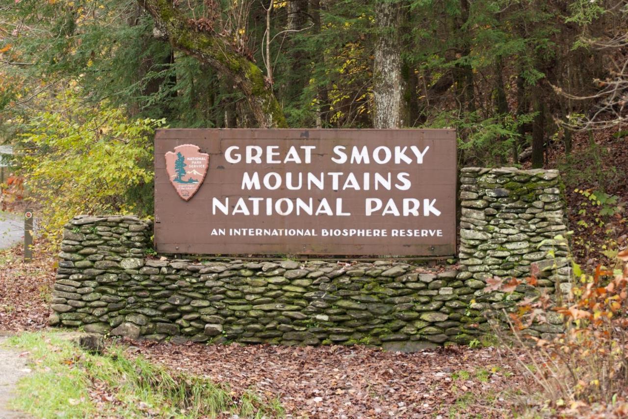 The Nut House, Hot Tub, Game Room, Wifi, 1089 Free Tickets Each Paid Day, Dollywood And More! Pigeon Forge Dış mekan fotoğraf